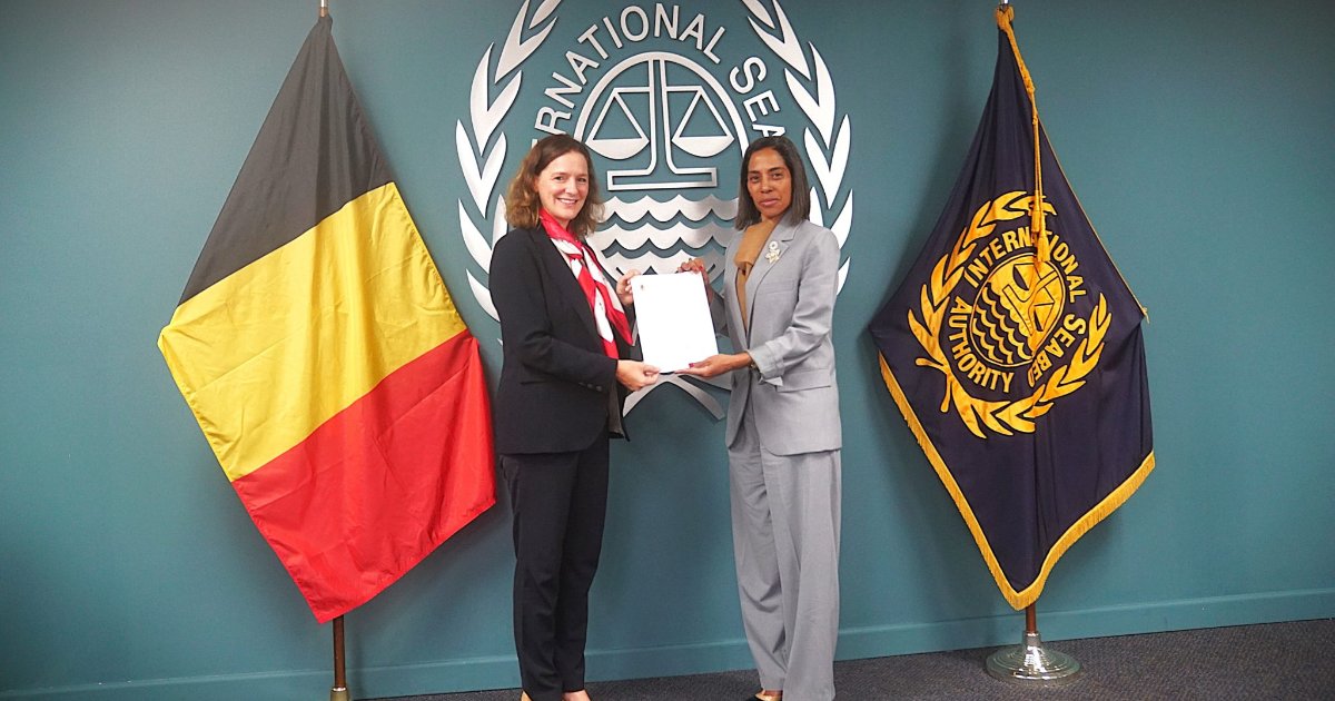 Her Excellency Ambassador Sarah Gasquard and Madam Secretary-General Leticia Carvalho. (Image credit: ISA)